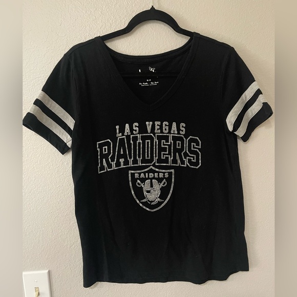 NFL Raiders - Las Vegas - Football - Black - Medium - Tshirt - Silver - Picture 1 of 1